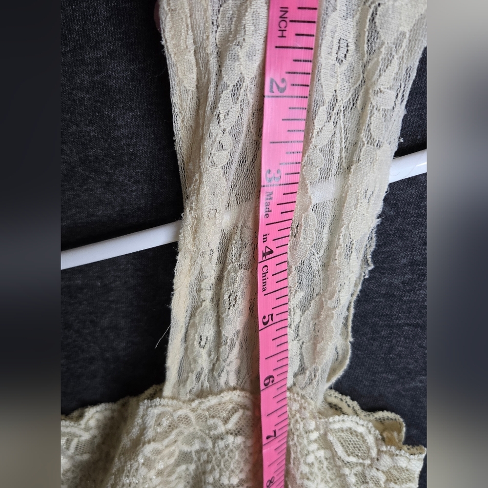 117. Intimately Free People | Cream Lace Maxi Dress – Size Small - Picture 9 of 10